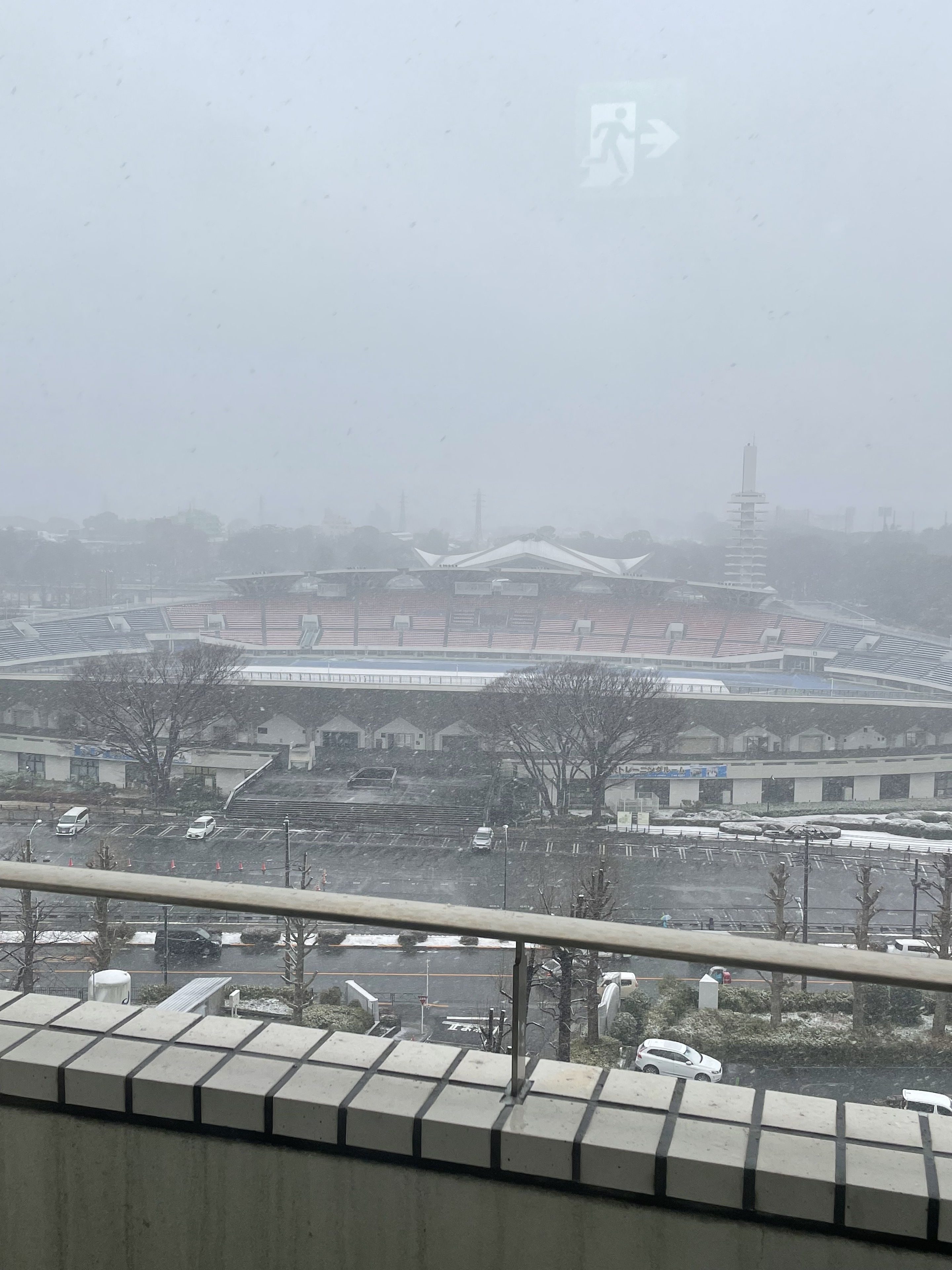 病院より